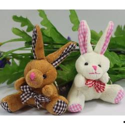 兔子玩偶吃瓜,兔子玩偶的夏日吃瓜盛宴