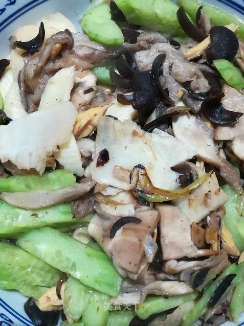 菌烨tako吃瓜菌,揭秘网络红人的瓜田奇遇