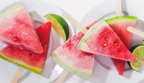 吃冰棒切瓜视频,创意美食新体验