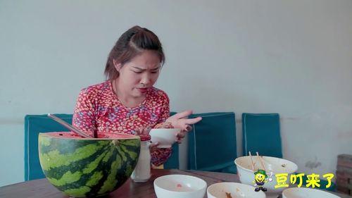 吃瓜搞笑老婆,夫妻欢乐生活大揭秘