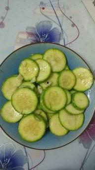 云南某职校吃瓜,揭秘校园里的“瓜田”风云