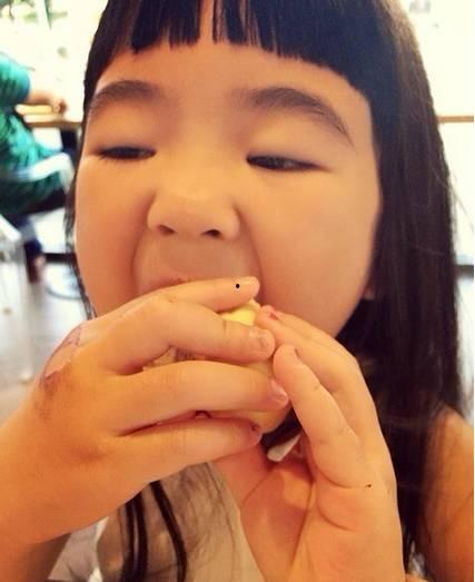 安静当个吃瓜小姐姐,做个悠闲的吃瓜小姐姐